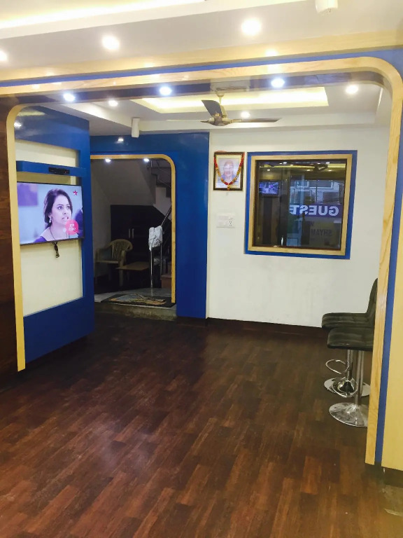 Hotel Pink City Opposite New Delhi Railway Station