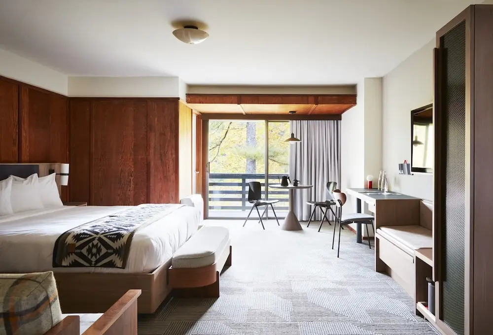 Skyline Lodge