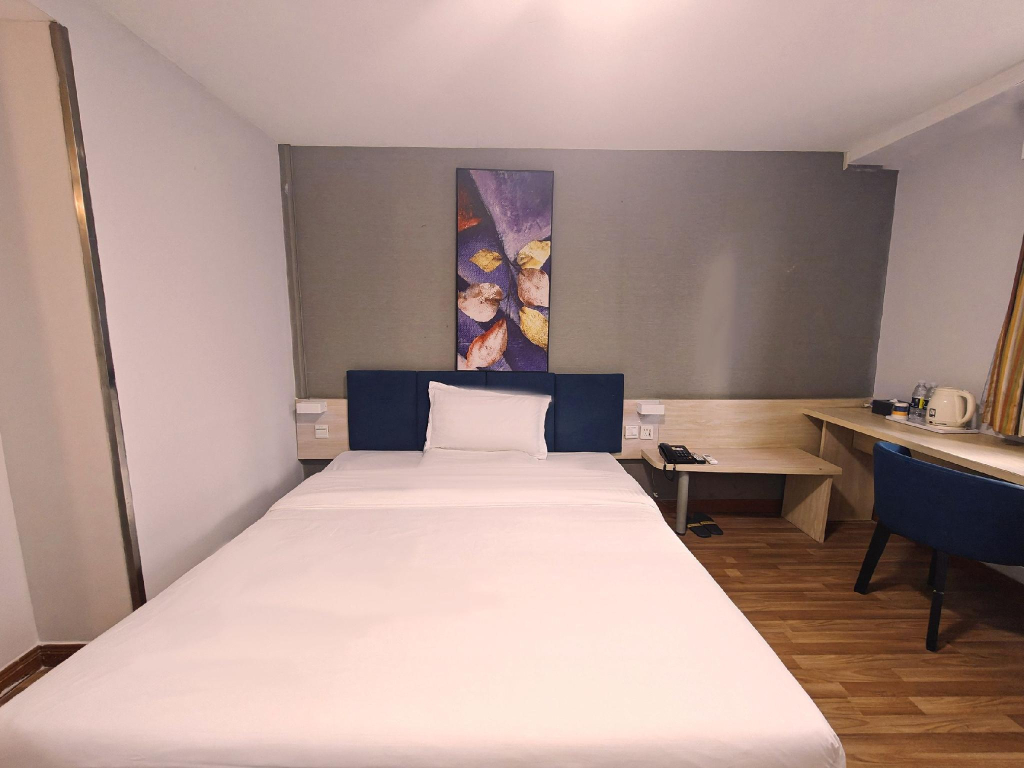 7 Days Inn Shenzhen China World Trade Center Merto Station Branch