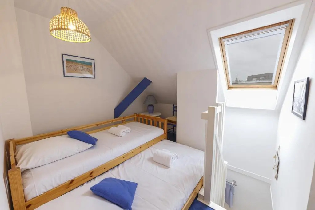 Appartement vue sur le port avec piscine commune