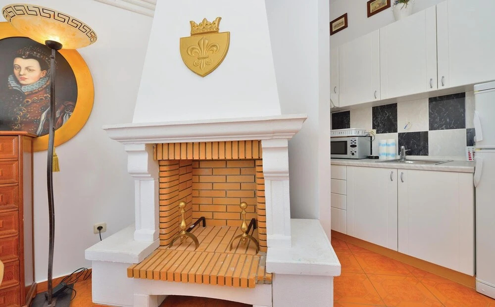 Beautiful Home in Seline With Sauna, Wifi and 7 Bedrooms