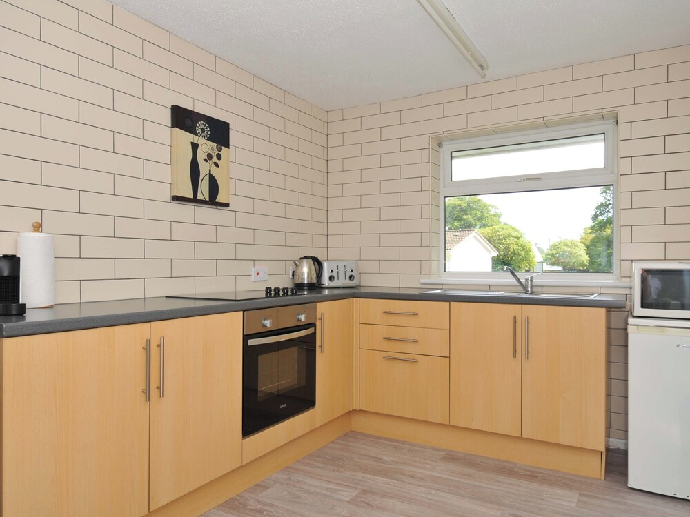 4 Rosecraddoc Lodge Holiday Bungalows
