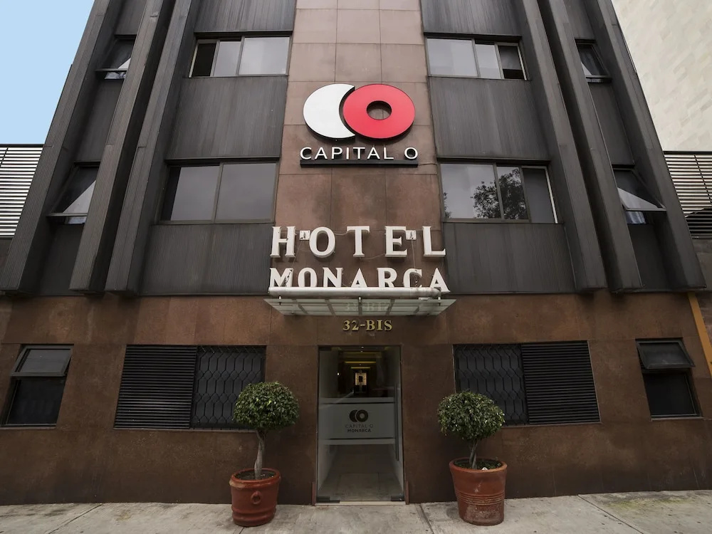 Hotel Monarca