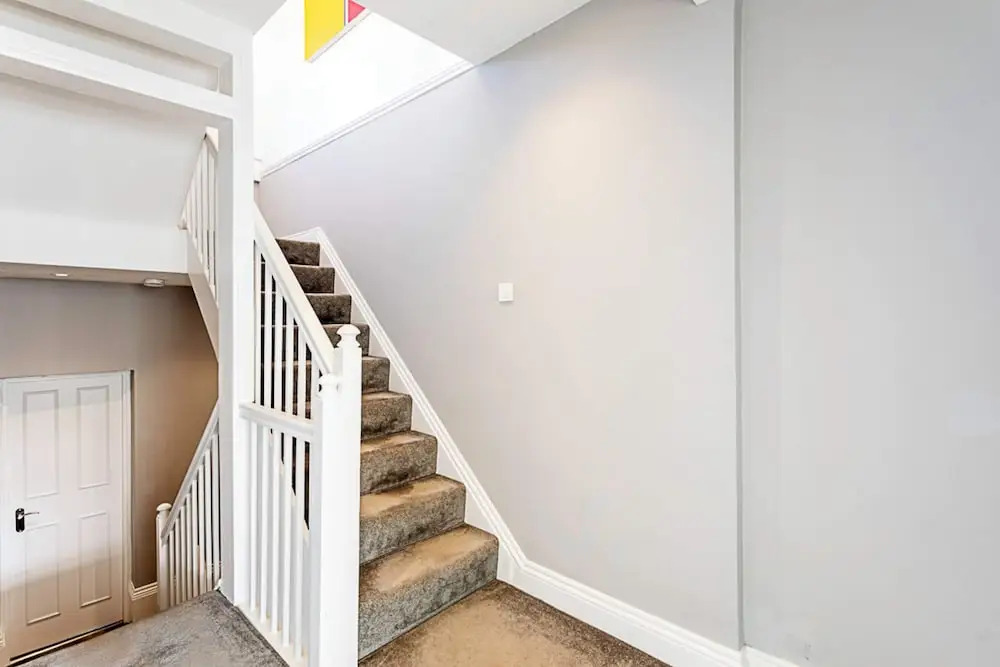 Three Bedroom Kensington Flat