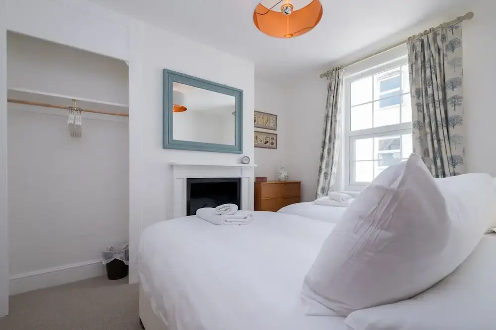 Host Stay Millfield House