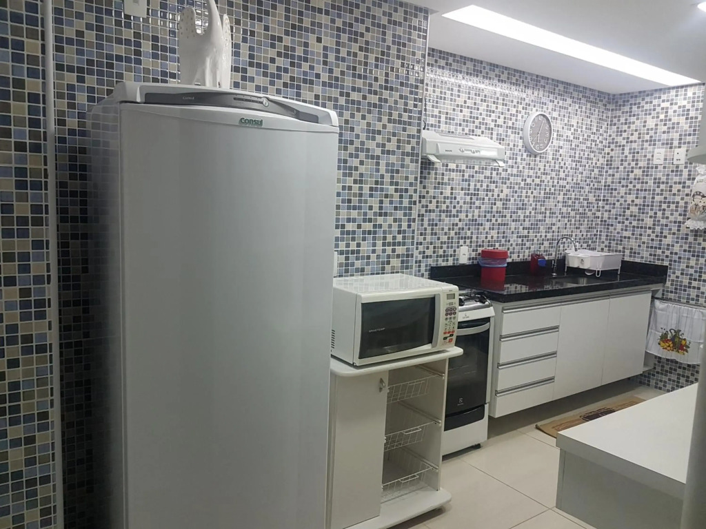 Apartamento de 3 quartos a 100 metros da Praia de Boa Viagem