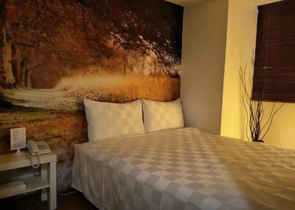 晴旅府中館 SunTrip Inn