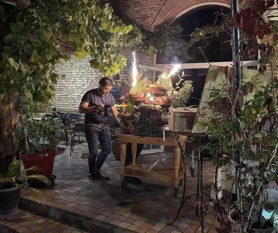 LALCOVE HOTEL RESTAURANT
