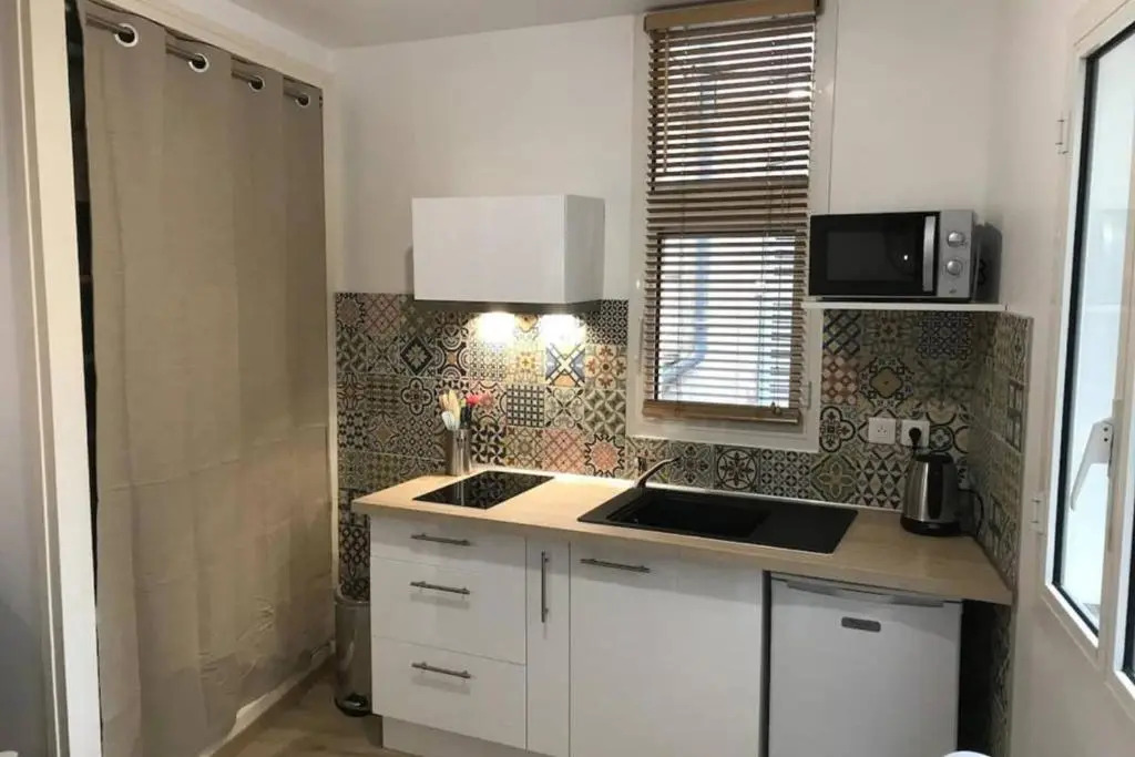 Quiet Studio for 2 Near Palais Des Papes