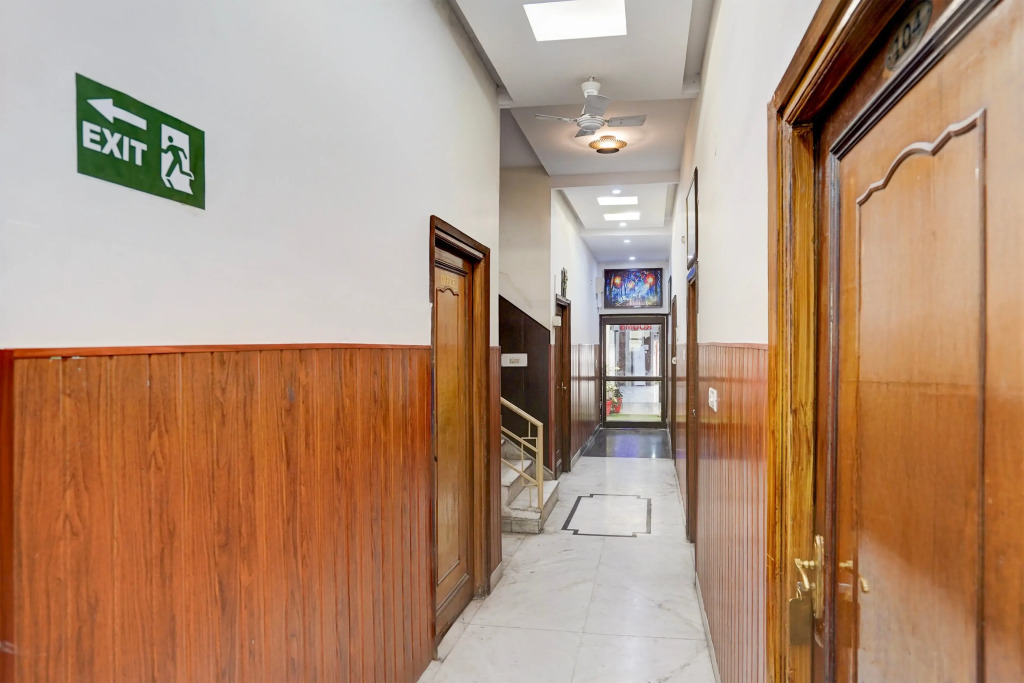 Super Hotel O Krishna Nagar Chowk Formerly City Palace