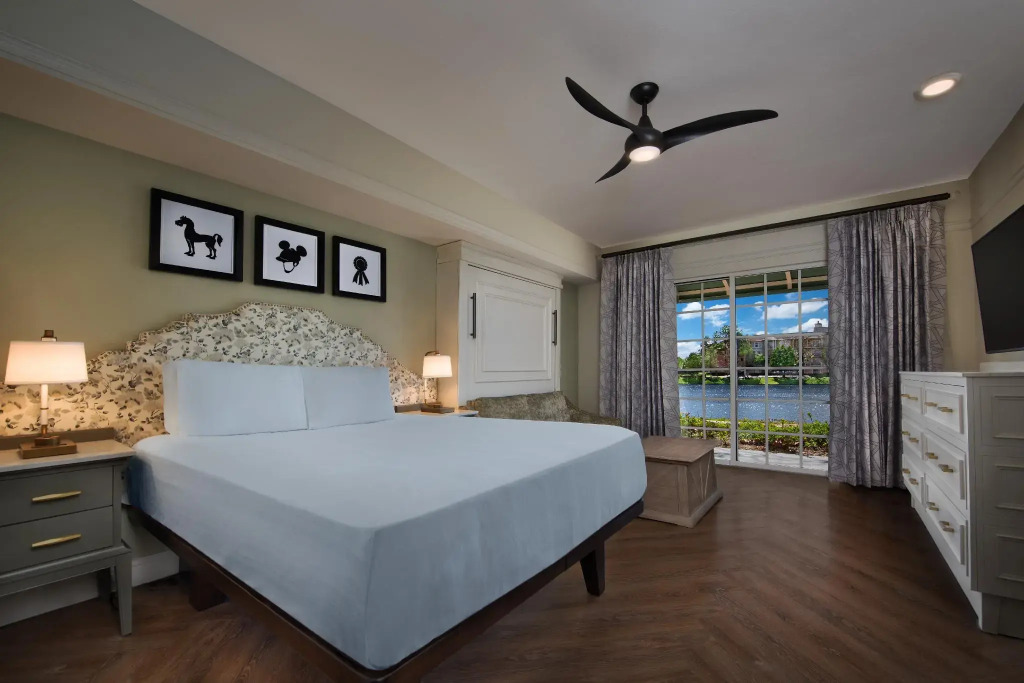 Disney's Saratoga Springs Resort & Spa 