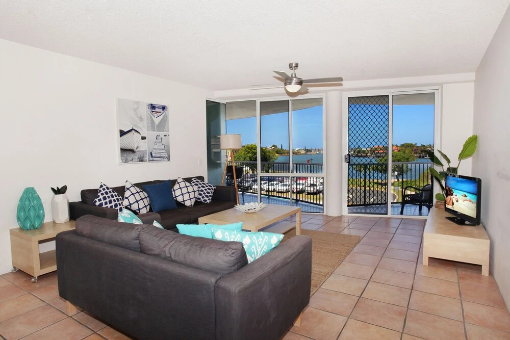 Broadwater 6