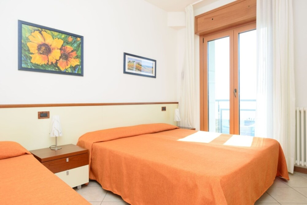 Lignano Sabbiadoro Seafront Stay