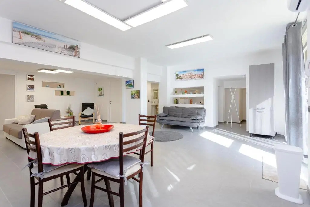 Etna Apartment Titani