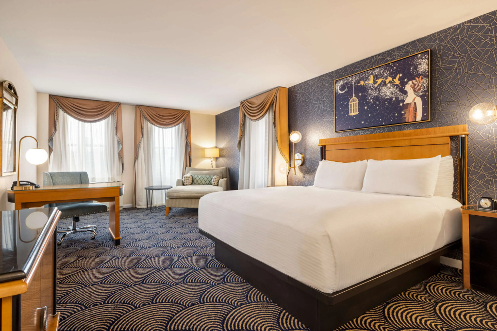 Inn at Great Neck, WorldHotels Crafted