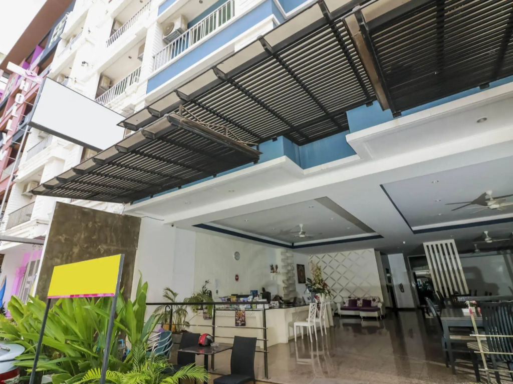 NIDA Rooms Patong Silk House