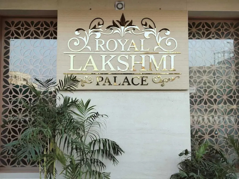 Hotel Royal Lakshmi Palace