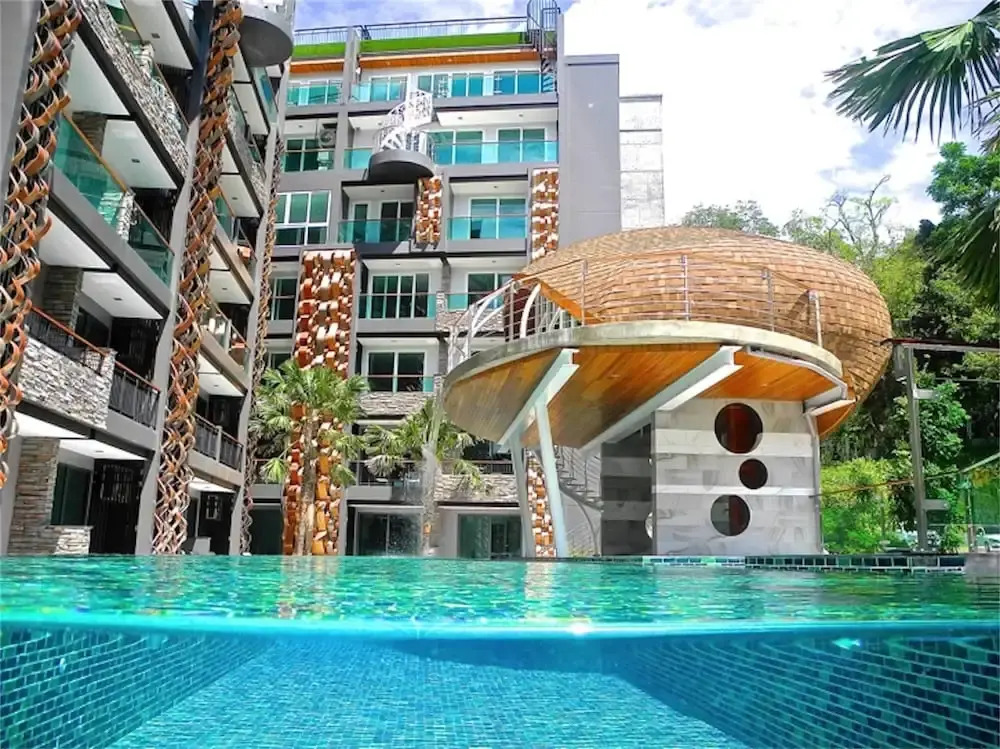 Emerald Patong 2 bedrooms Apartment Mountain View