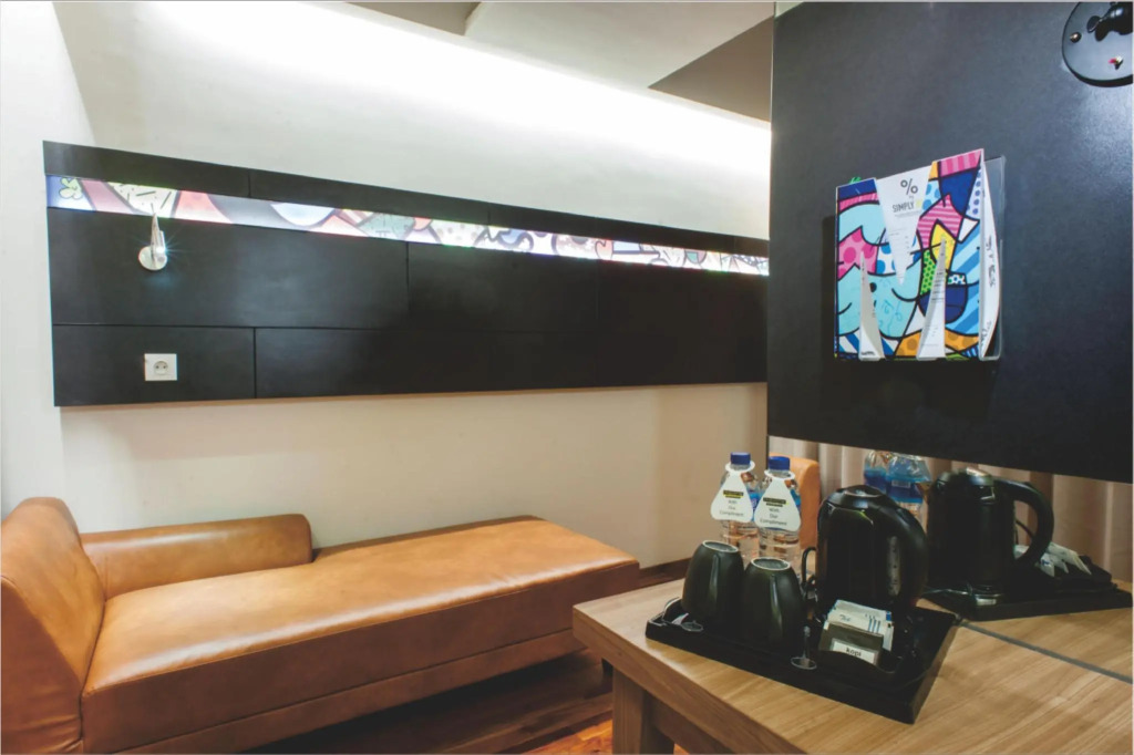 MaxOneHotels at Dharmahusada Surabaya
