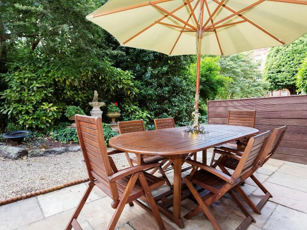 Veeve  4 Bed Kensington House On Kensington Church Street