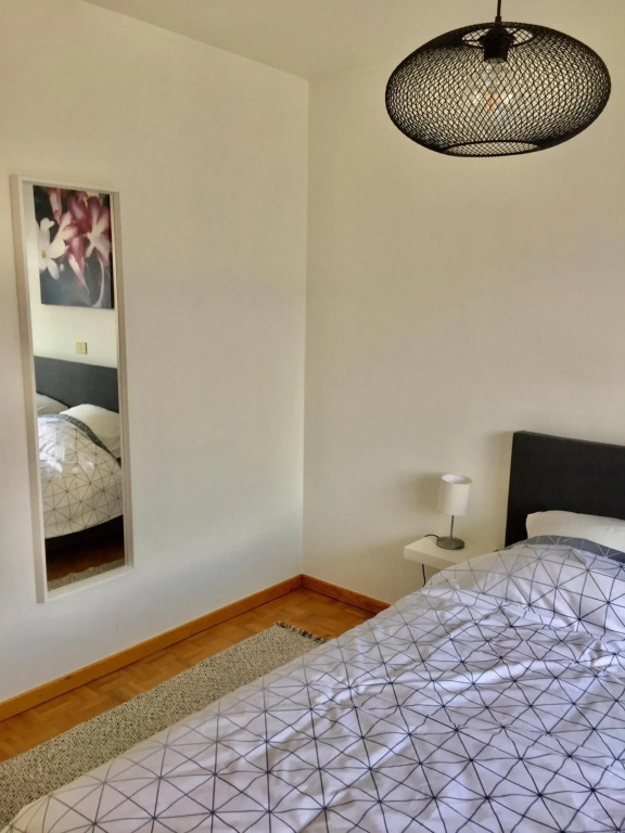 Rustig appartement met zeezicht dicht bij het centrum