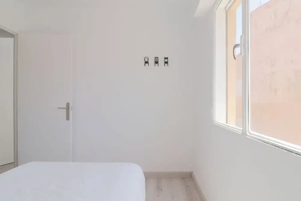 Brrand New 3 Bedroom Apartment By The Center