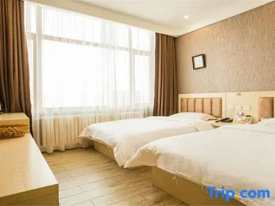 Qiqihar Yijiayi Express Hotel (Phoenix City Auto Parts City Shop)