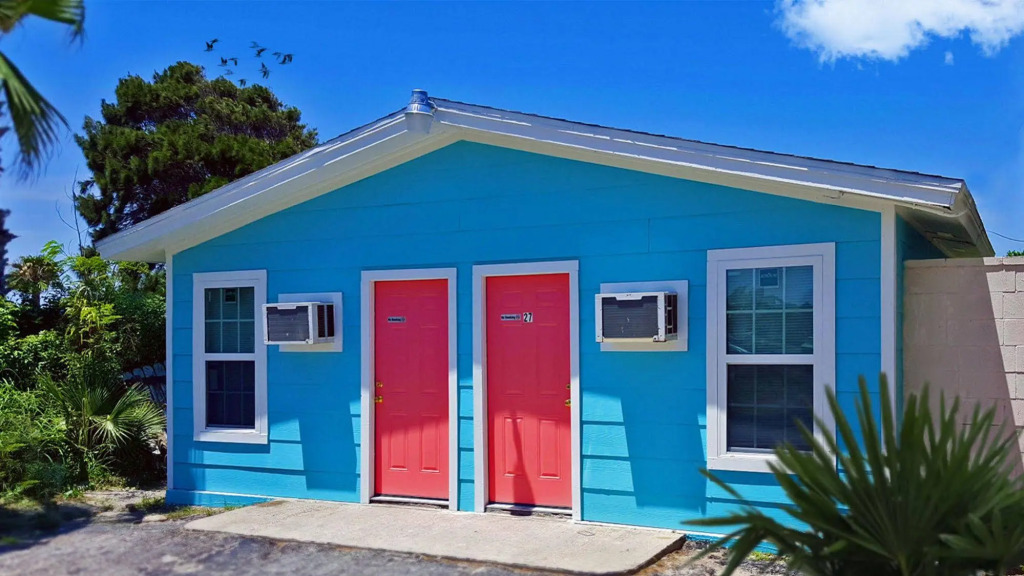 Blue Palm Inn