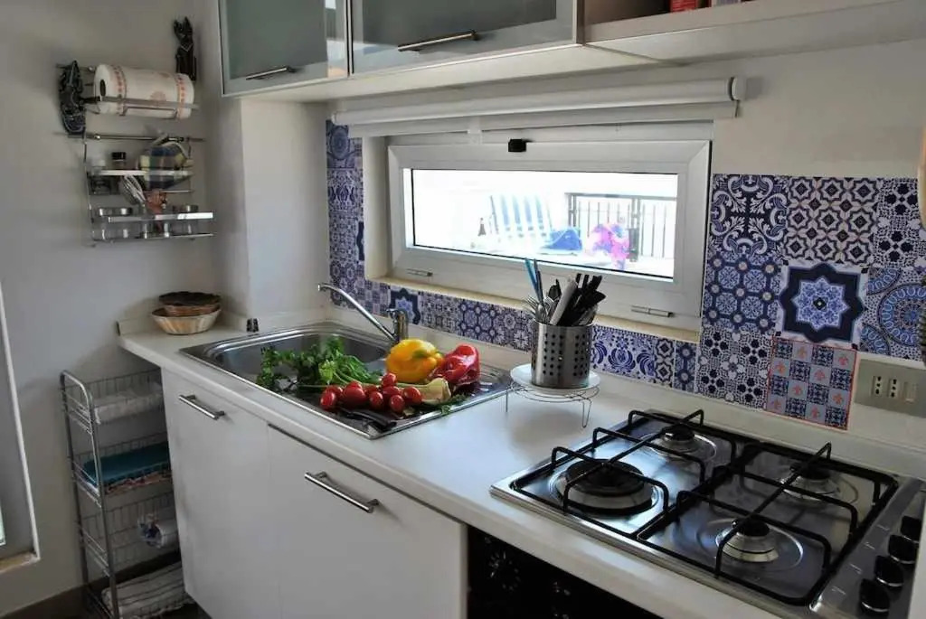 ATTICO BLU monolocale a 50 mt dal mare