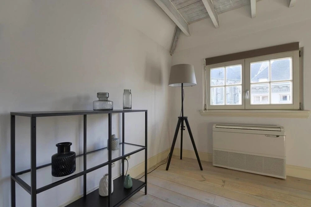 Saint Pauls Suite 17