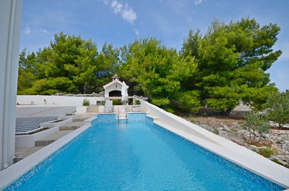 Villa With 6 Bedrooms in Ražanj, With Wonderful sea View, Private Pool