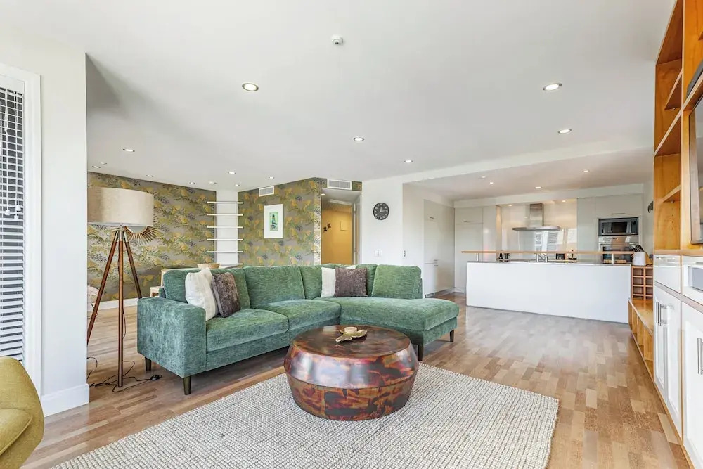 Stylish 2BR Escape | Urban Bliss | Zodiak Stays