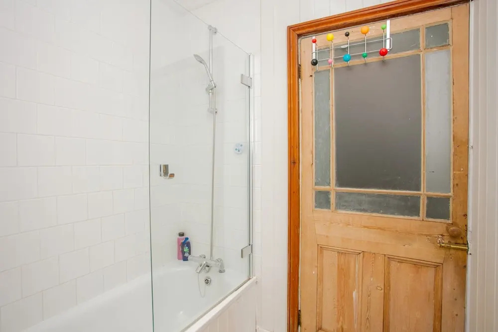 3 Bedroom Flat In Highbury