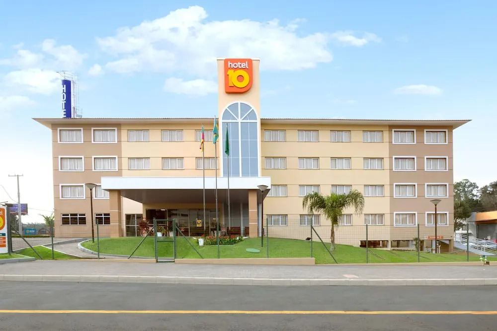 dec 10 hotel