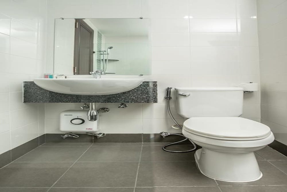 Winner Sriracha Serviced Apartment