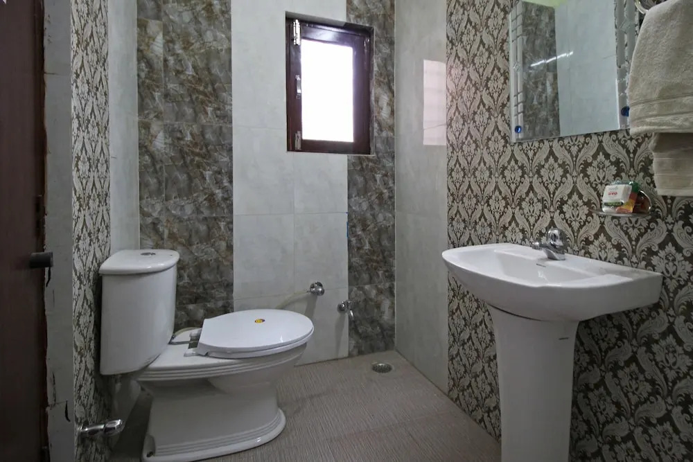 OYO 5424 Pushpanjali Residency