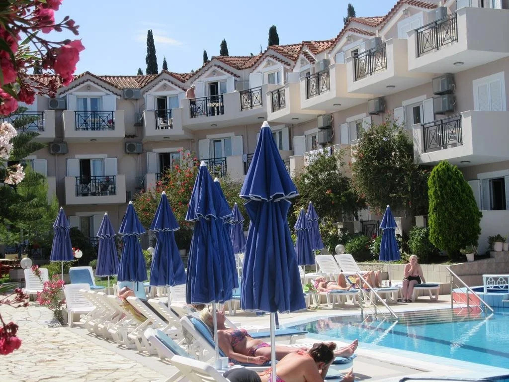 Avra Aparthotel