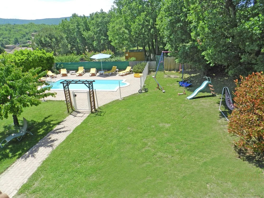 Welcoming Holiday Home with Private Pool in Cereste