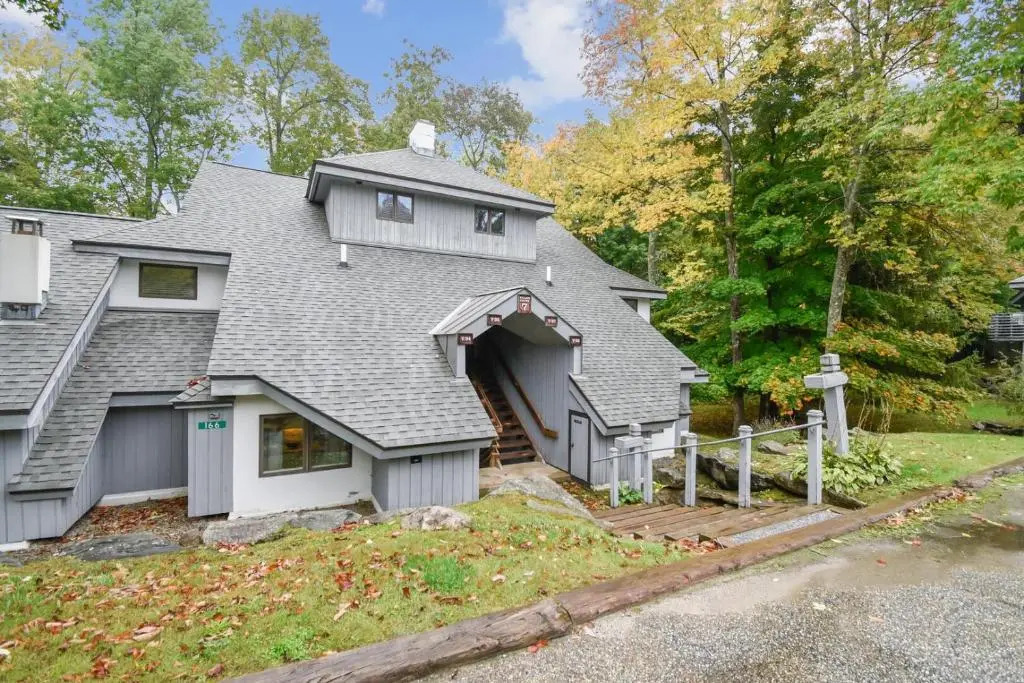 Woods Village 34