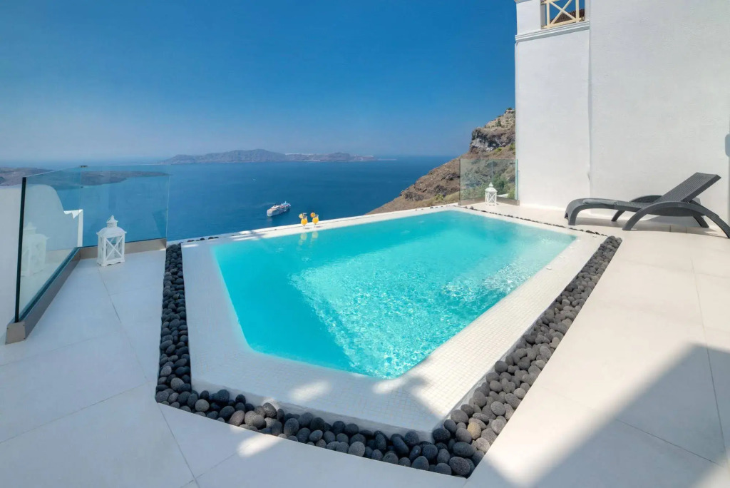 Daydream Luxury Suites