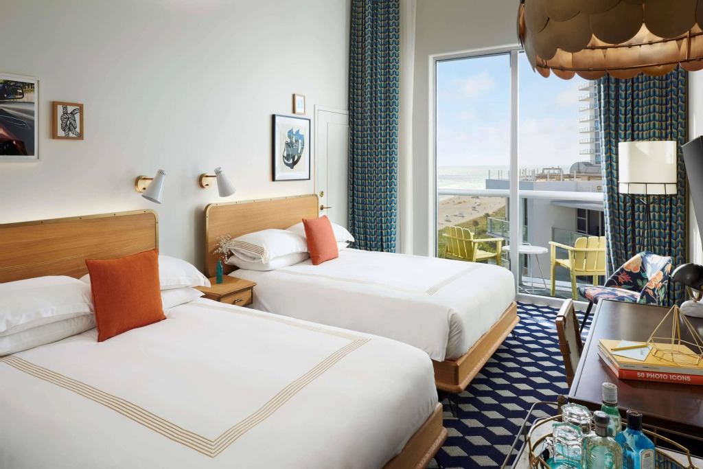 Курорт Andaz Miami Beach Resort & Spa