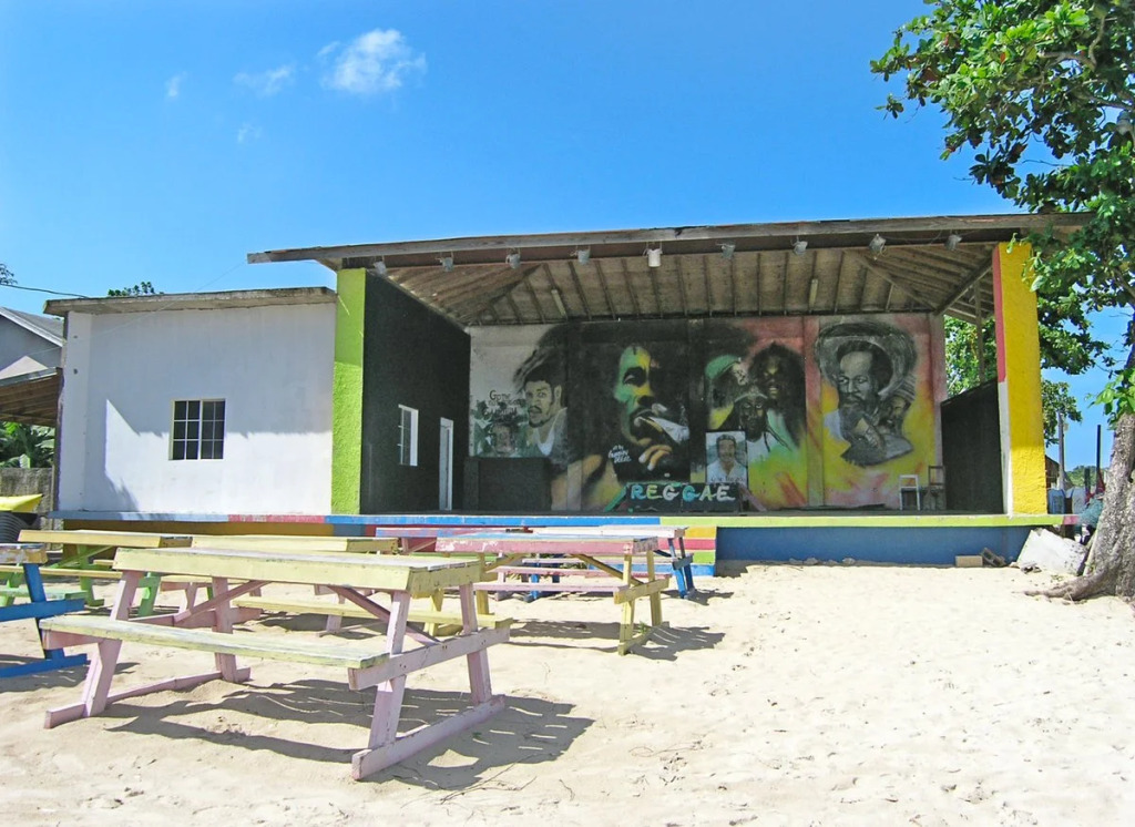 Sunrise Club Hotel