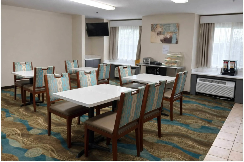 Econo Lodge Inn & Suites Santa Rosa South