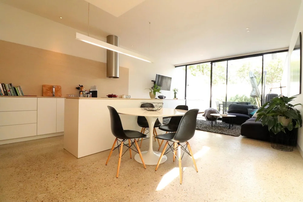 Inspired Designer Carlton North Terrace - Rejuvenate Stays