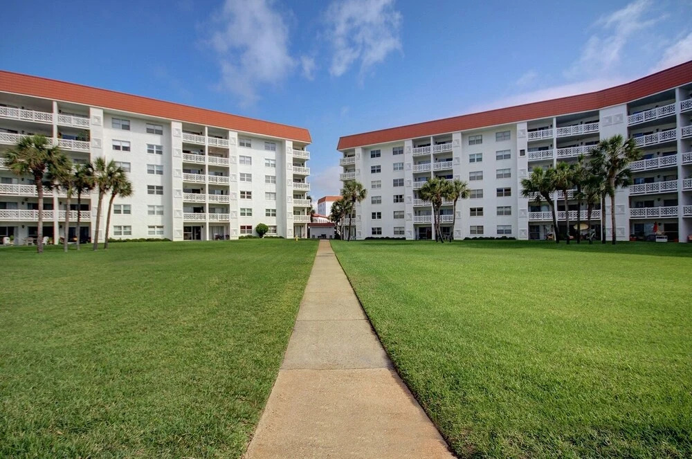 266 El Matador 2 Bedroom Condo by RedAwning
