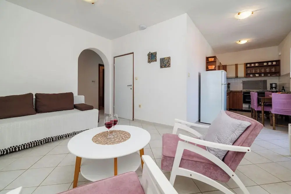 Apartments Snjezana