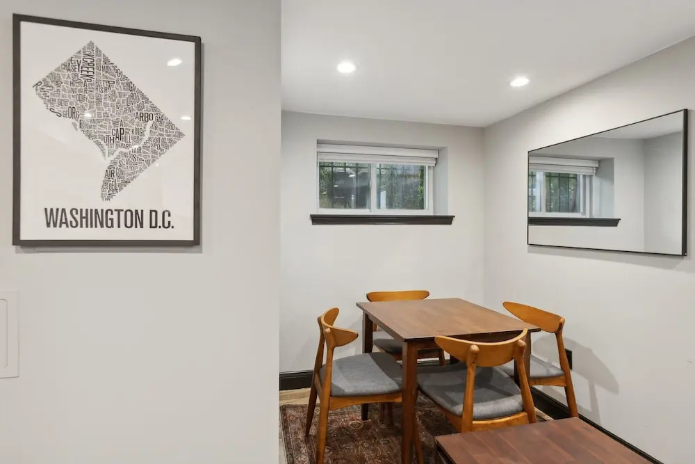 Charming 2BR Townhouse Condo in Heart of DC