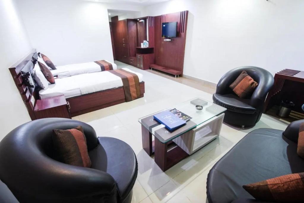 Hotel AVN Grand