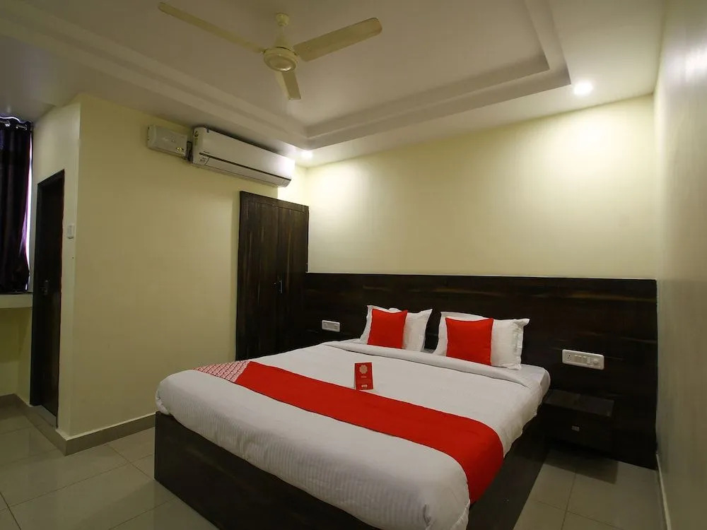 Venkateshwara Mitra Residency by OYO Rooms