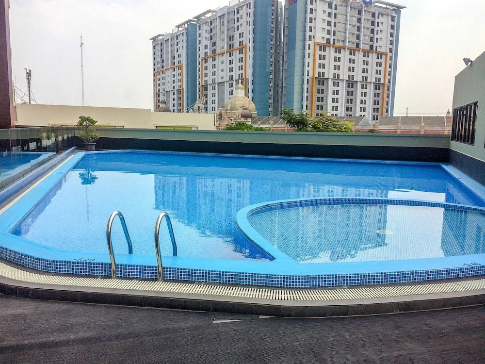 Brand New Studio Room Atria Residence Apartment